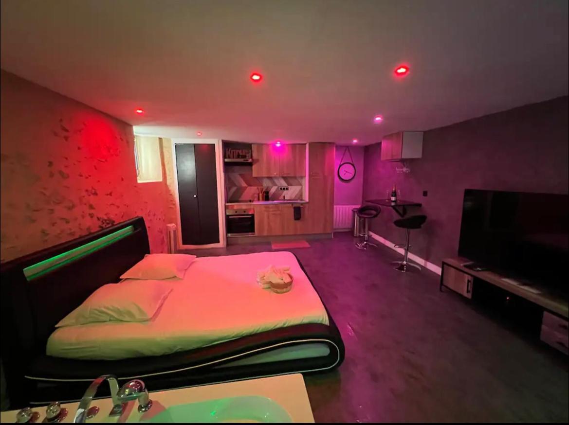 Love Queen Spa Detente Blois Exterior photo